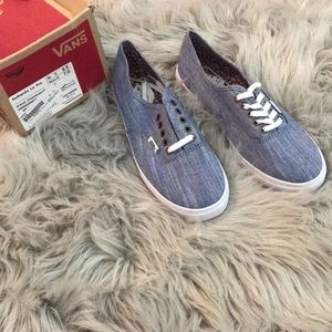 Women’s Chambray Blue Vans (Size: 7, Brand New)